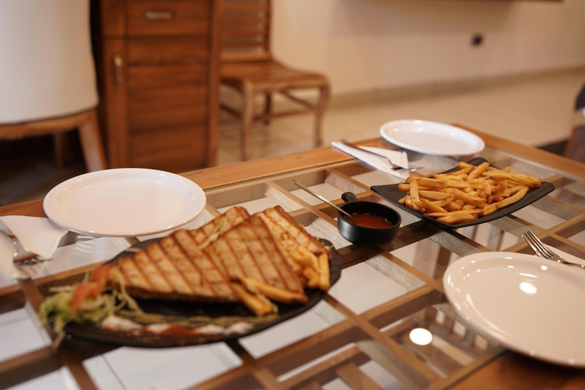 Perfectstayz Mokshada Suites Mussoorie Esterno foto